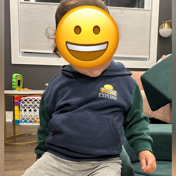 Joe Fresh 2T toddler hoodie - Picture 5 of 5